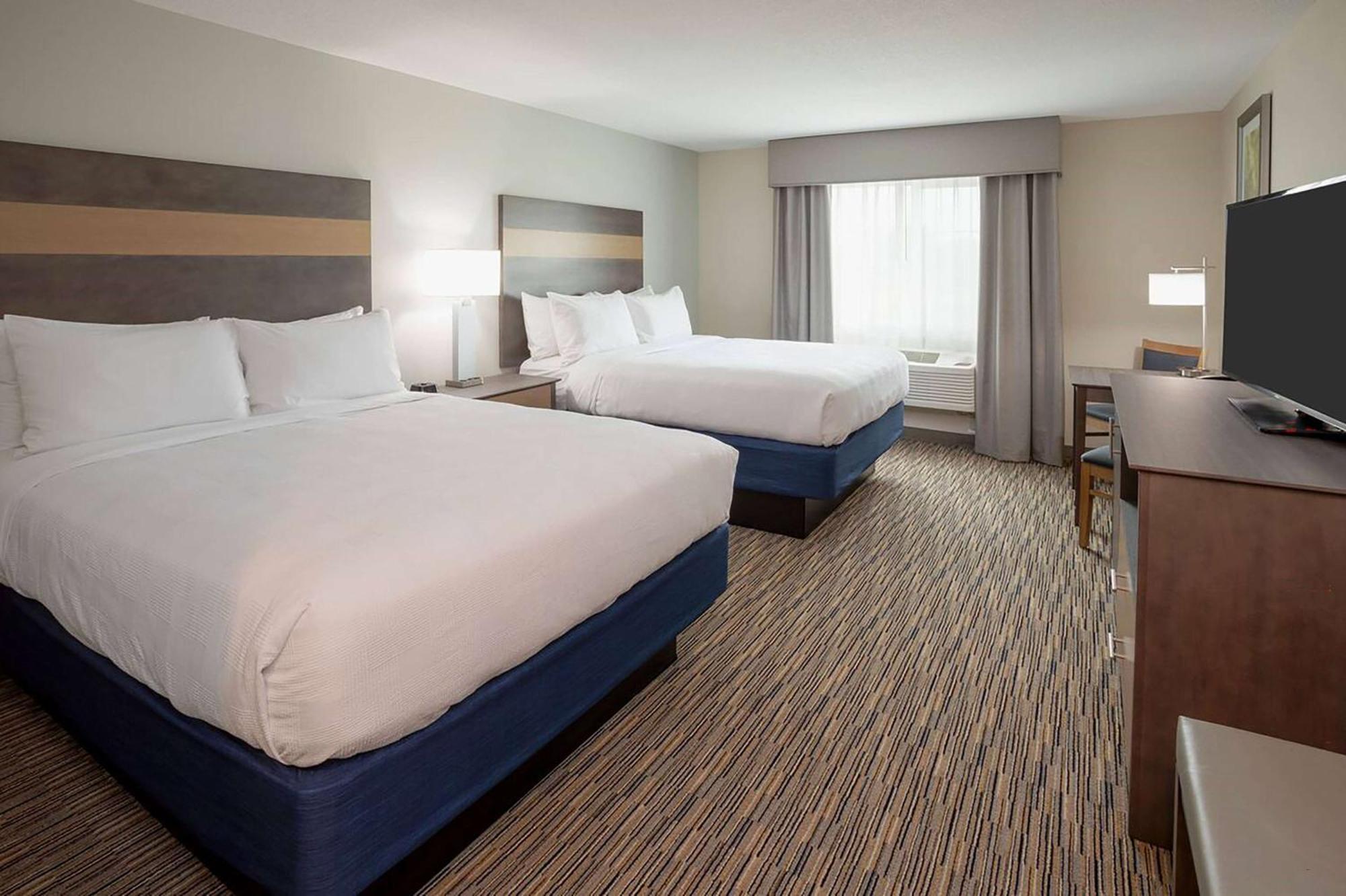 Little Crow Resort & Conference, Trademark By Wyndham Spicer Exteriör bild